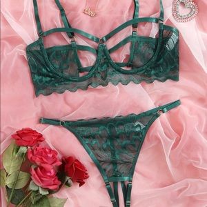 Dark green floral lace crotchless lingerie set
